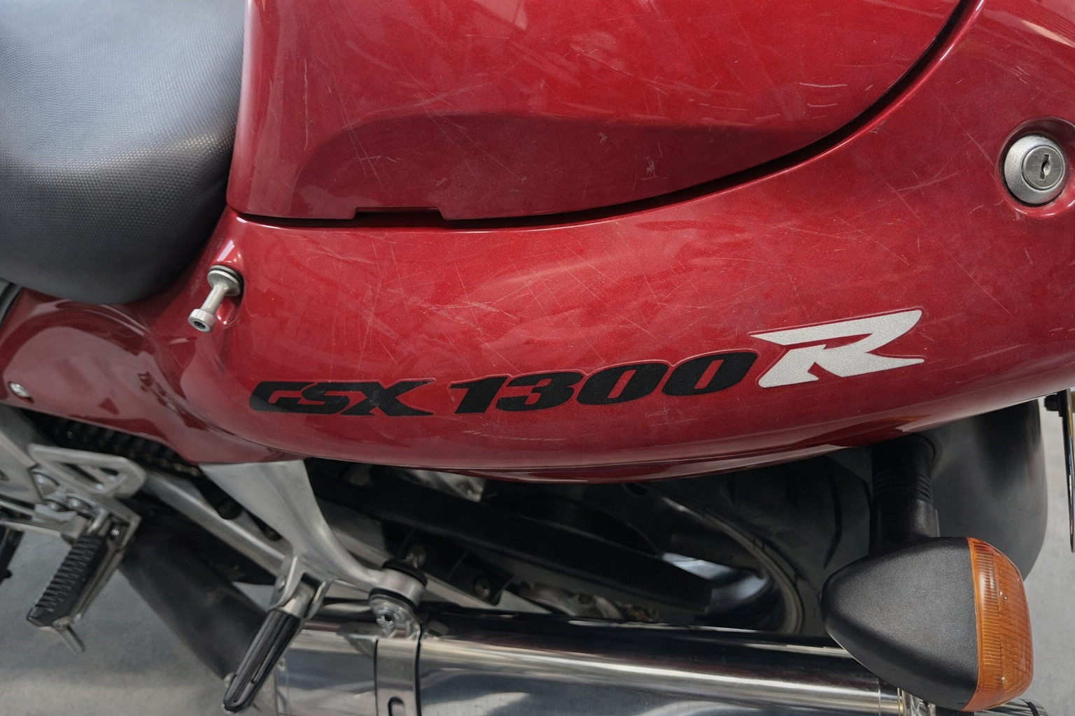 Motor before, glimmobiel Glimmobiel detailing clean auto clean schoonmaken stadskanaal